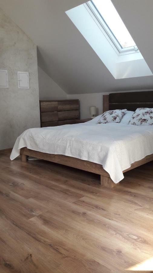 Apartman Za-Ka 1 Ubytovani Litovel Cervenka Buitenkant foto