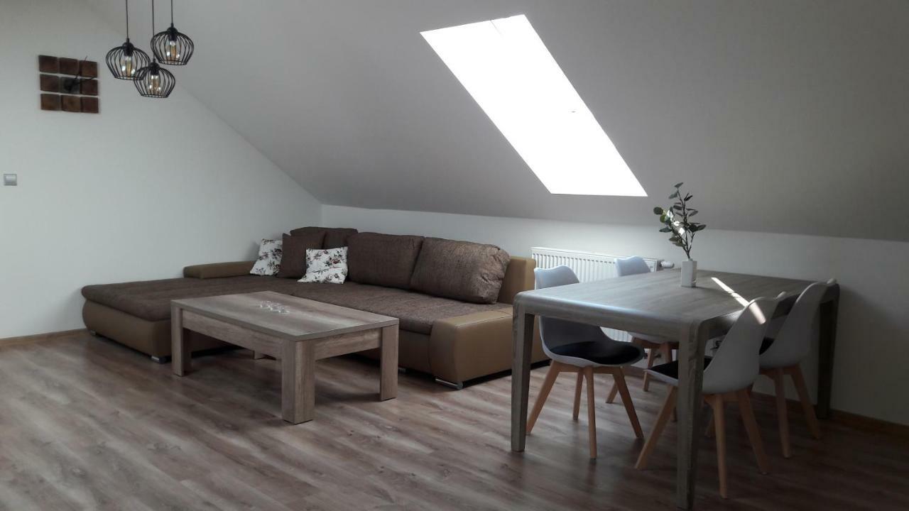 Apartman Za-Ka 1 Ubytovani Litovel Cervenka Buitenkant foto